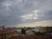 Piogge, vento e qualche temporale fino a mercoledì: poi svolta calda e anticipo d’estate