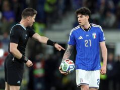 Pioggia di insulti dopo Bosnia-Italia, moglie Bastoni costretta a limitare commenti social