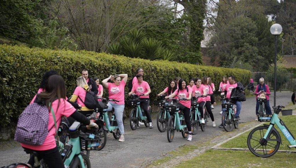 Prevenzione, a Roma la pedalata del Policlinico Campus Bio-medico contro il tumore al seno