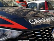 Scontro a fuoco in strada a Napoli, ferite due ragazze di 23 e 24 anni