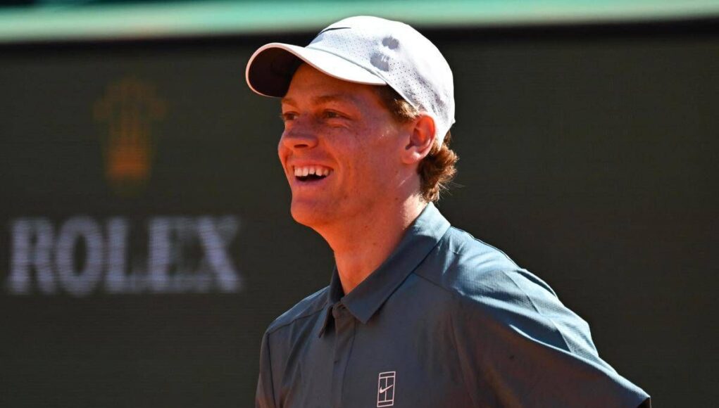 Sinner oggi debutta a Montecarlo, sfida con Humbert: orario e come vedere match in tv