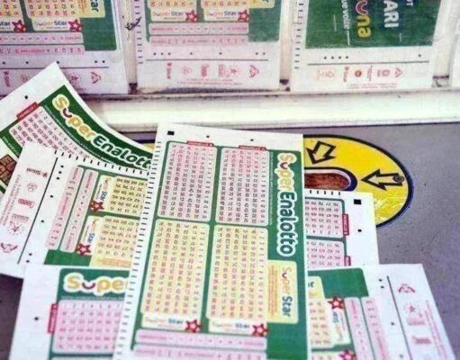 Superenalotto, due 5+1 incassano 289mila euro a testa: i numeri vincenti