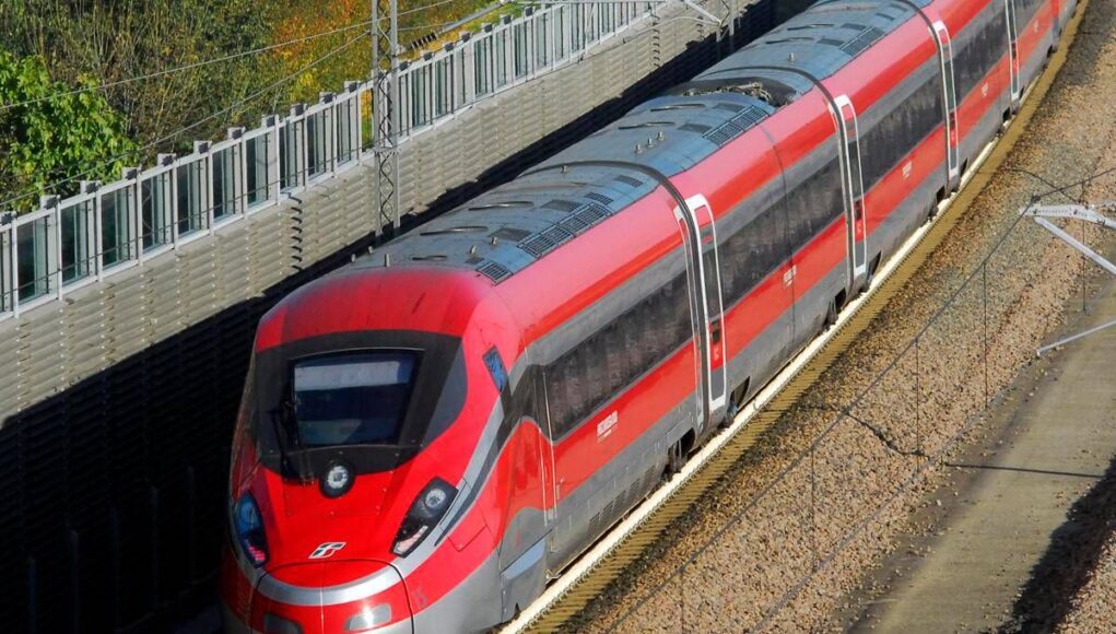 Treni, ripresa la circolazione sulla linea Alta Velocità Roma-Firenze