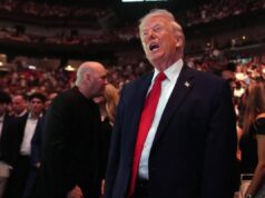 Trump, il nuovo piano: “Blocco subito lo Stretto di Hormuz”. Negoziati o attacco? I messaggi all’Iran