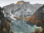 Turisti salvati sul Lago di Braies, l’appello dei soccorritori: “Non camminate sul ghiaccio”