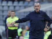 Caos Roma-Lazio, Sarri all’attacco: “Se si gioca domenica alle 12 non vado, fossi il presidente non presenterei la squadra”