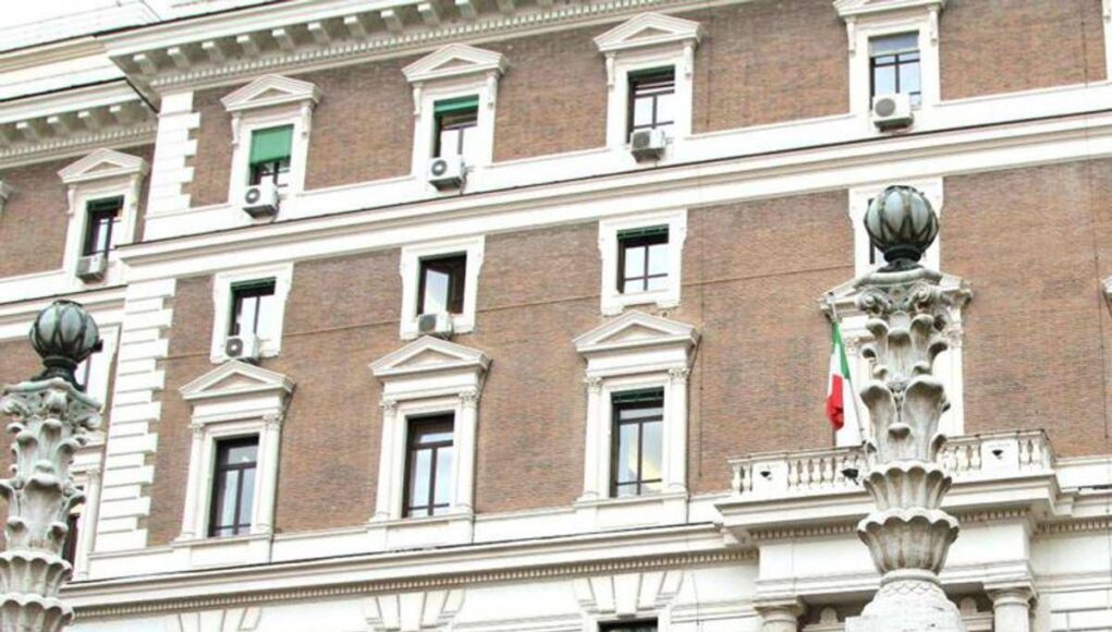Choc al Viminale, dipendente si lancia dal quarto piano e muore