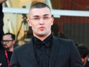 Danneggia auto con tre amici, arrestato a Milano l’attore di ‘Mare fuori’ Artem Tkachuk