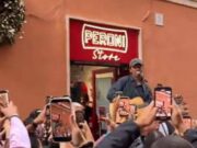 Fulminacci, il live a sorpresa a Roma per i fans? No per una birra