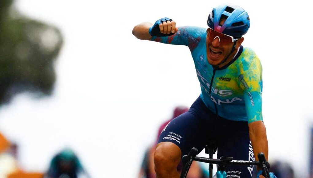 Giro d’Italia, Davide Ballerini vince in volata la sesta tappa. Eulalio sempre in rosa