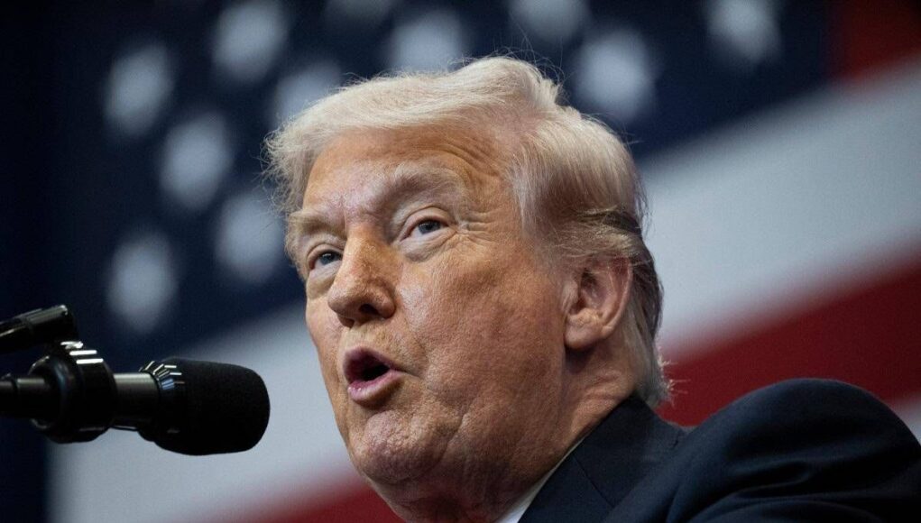Iran, Trump sospende attacco: “Ci sono sviluppi positivi”. Teheran avverte: “Non fate un altro errore strategico”