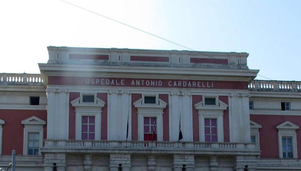 Napoli, paziente si lancia nel vuoto al Cardarelli: tragedia in terapia intensiva grandi ustionati