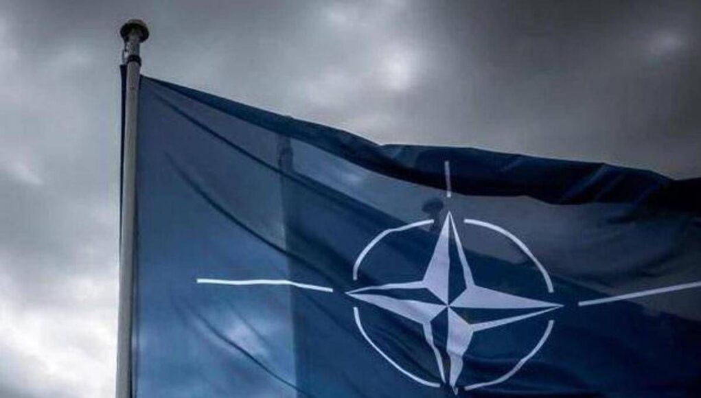 Nato, l’ex generale Pavel: “Alleanza mostri i denti alla Russia, abbattere chi viola spazio aereo”
