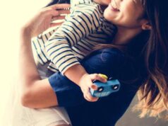 Oggi è la festa della mamma: origini, significato e differenze tra Paesi