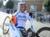 Oggi i funerali di Alex Zanardi a Padova: persone in coda da ore, la sua handbike sull’altare