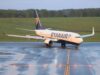 Passeggero ubriaco su un volo Ryanair, l’aereo è costretto a un atterraggio di emergenza