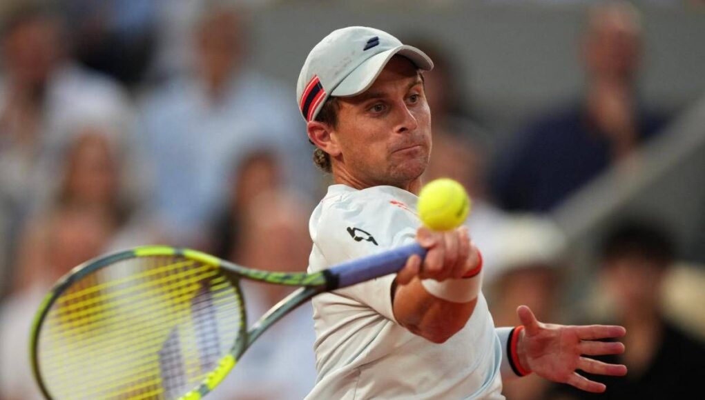 Roland Garros, Tabur litiga con arbitro durante match con Sinner: cos’è successo