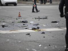Scontro tra auto e moto a Milano nella notte, morto un 21enne