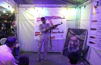 Trump: “Iran ha pochi giorni, sono pronto a colpire”. Teheran si prepara alla guerra