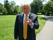 Trump: “Pronto a finire il lavoro contro l’Iran”. Il piano per una ‘nuova guerra’
