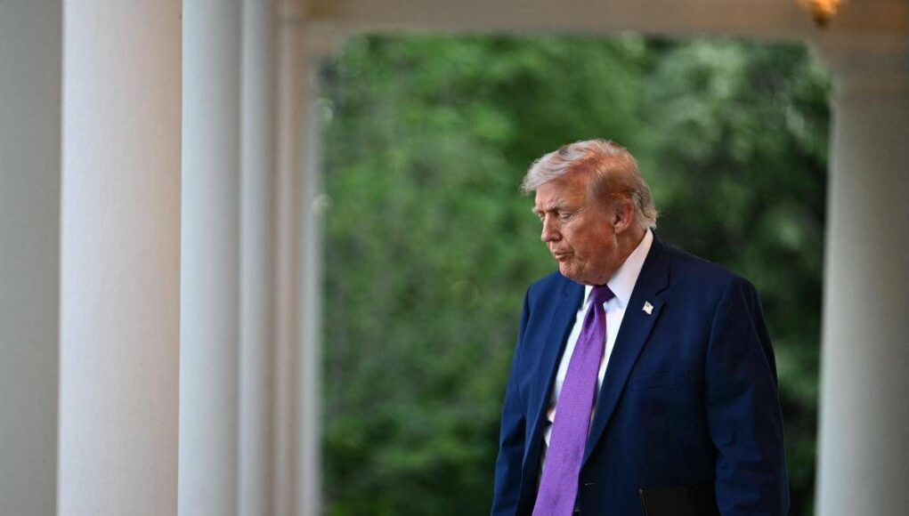 Trump, il sondaggio è un disastro: presidente bocciato su guerra, economia e immigrazione