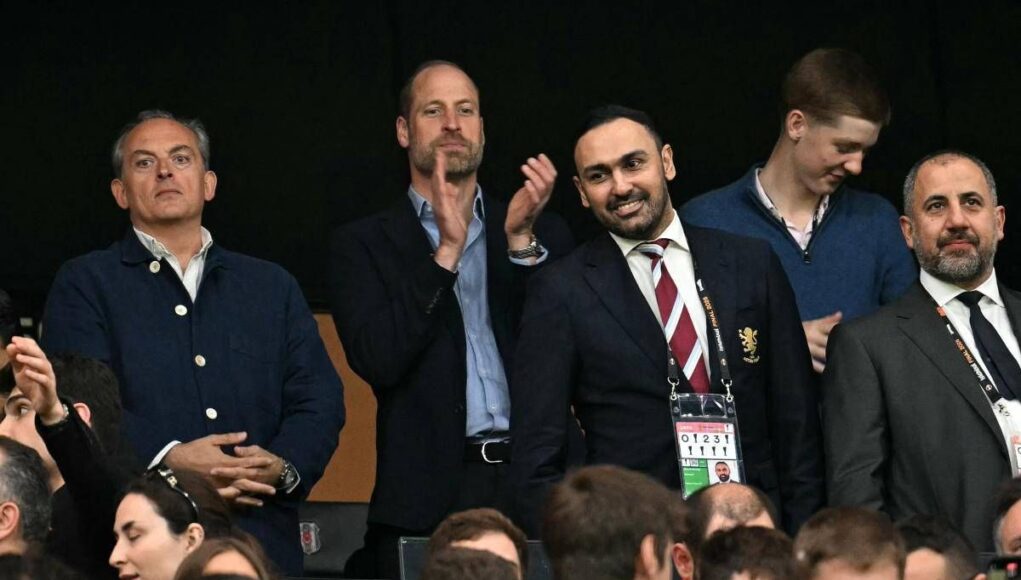 William, notte da tifoso per il principe: la festa nello spogliatoio dell’Aston Villa e la birra dopo il match