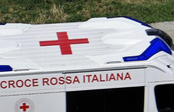 Tragico schianto al Pino: muore centauro 49enne ambuulanza incidente
