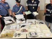 Arsenale e droga nei boschi: maxi blitz a Ivrea droga bosconero ivrea