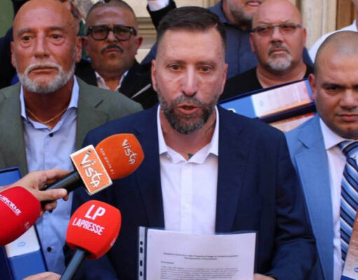 Remigrazione: arrivate le 150mila firme in Parlamento remigrazione parlamento italiano