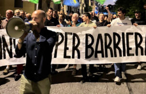 Tensioni a Torino: Barriera difende la sicurezza barriera torino manifestazione