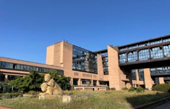 Torino, violenza su 13enne: scontro sulla scarcerazione PALAZZO GIUSTIZIA TRIBUNALE TORINO