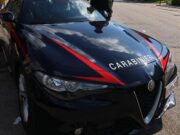 Uccise il cugino disabile con dei bomboloni alla crema per l’eredità, arrestato 76enne