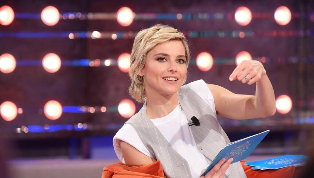 “Da Noi…a Ruota Libera”, oggi Tosca D’Aquino e Monica Guerritore ospiti di Francesca Fialdini