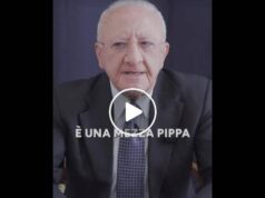 De Luca e la scarcerazione di Siher: “Siamo passati da Che Guevara a Youssef, emaciato con baffetti a coda di topo”