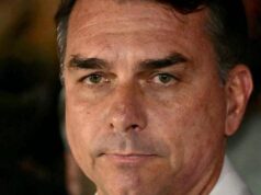 Flavio Bolsonaro, media Usa: “Arrivato negli Stati Uniti”. Ma l’Argentina: “E’ in volo verso l’Ecuador”