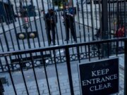 Gb, va a ruba kit sopravvivenza e radio a manovella dopo allerta governo su scorta di cibo e acqua