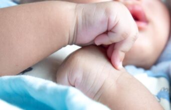 Manovra, arriva il salvadanaio per neonati: 100 euro ogni anno fino a 18 anni
