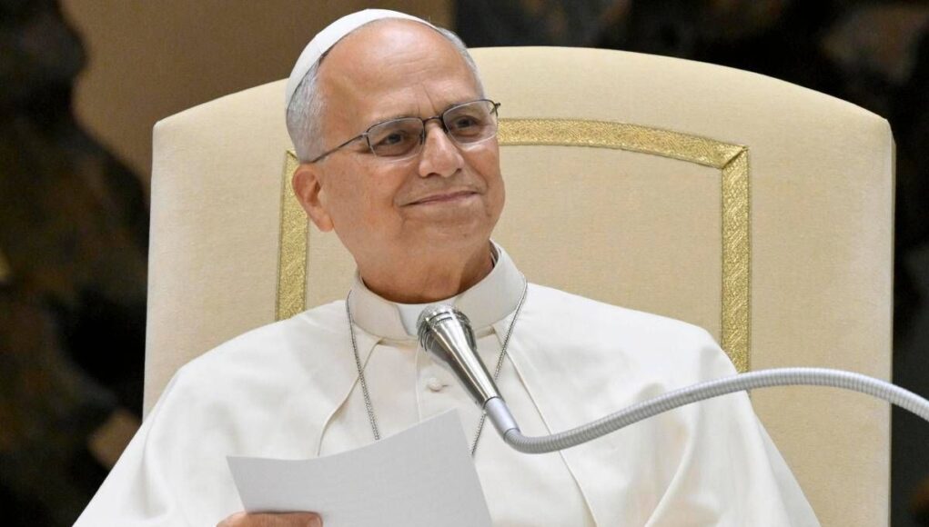 Papa, tumore diagnosticato dopo indigestione. Oncologi: “Scoperto per caso”