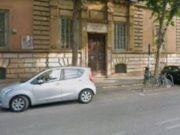 Roma, ‘lista stupri’ e una svastica nei bagni del liceo Righi
