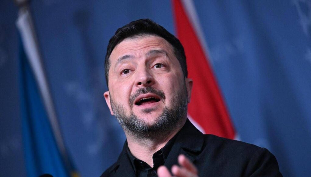 Ucraina, Zelensky: “Missili russi ancora contro Kiev, Usa bloccano fornitura di Patriot”