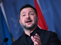 Ucraina, Zelensky: “Missili russi ancora contro Kiev, Usa bloccano fornitura di Patriot”