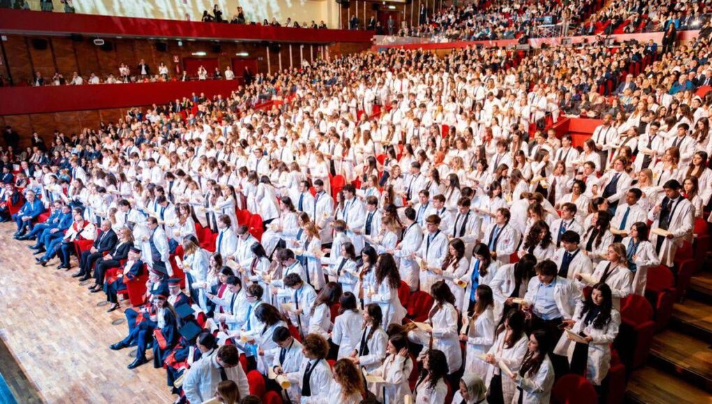 Unicamillus, 400 futuri medici indossano il camice bianco a Roma